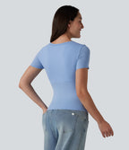 T-shirt décontracté col rond échancré à manches courtes avec soutien-gorge intégré bonnets B-DD