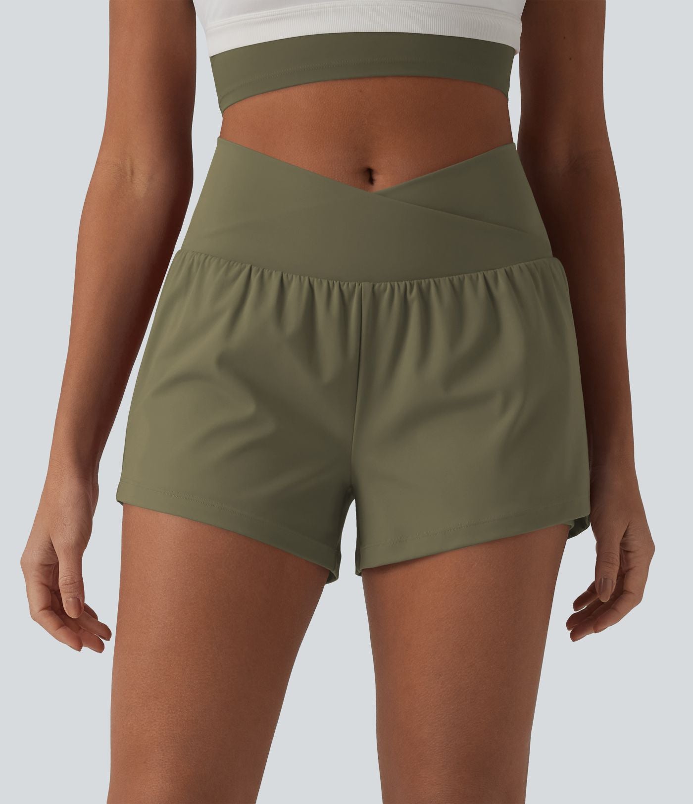 Short de yoga 2-en-1 SoftlyZero™ Airy croisé taille haute 7,5 cm effet frais InstantCool avec poches