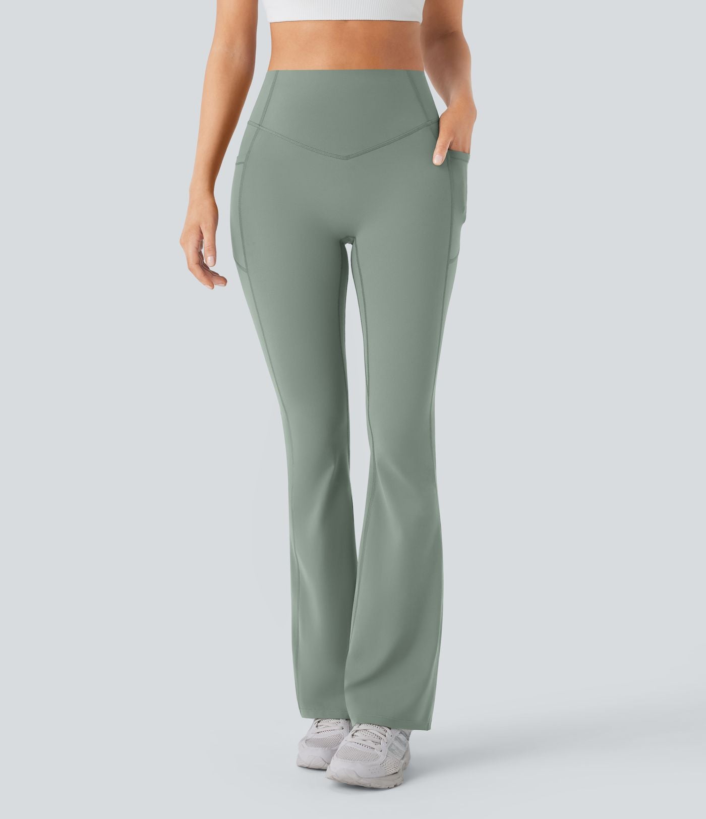 Pantalon de yoga à coupe bootcut gainant galbant taille haute avec effet scrunch et poches Halara UltraSculpt™