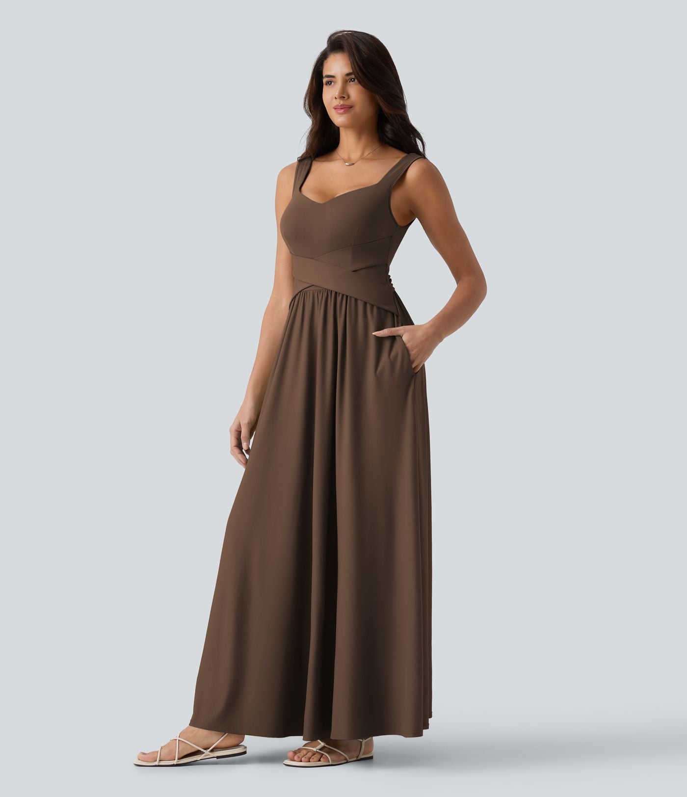 Robe longue fluide sans manches avec brassière intégrée (Bonnets E-G) et poches