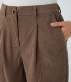 Pantalon décontracté en velours côtelé avec taille mi-haute, boutons et fermeture éclair
