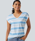 T-shirt décontracté à rayures, col en V et manches courtes