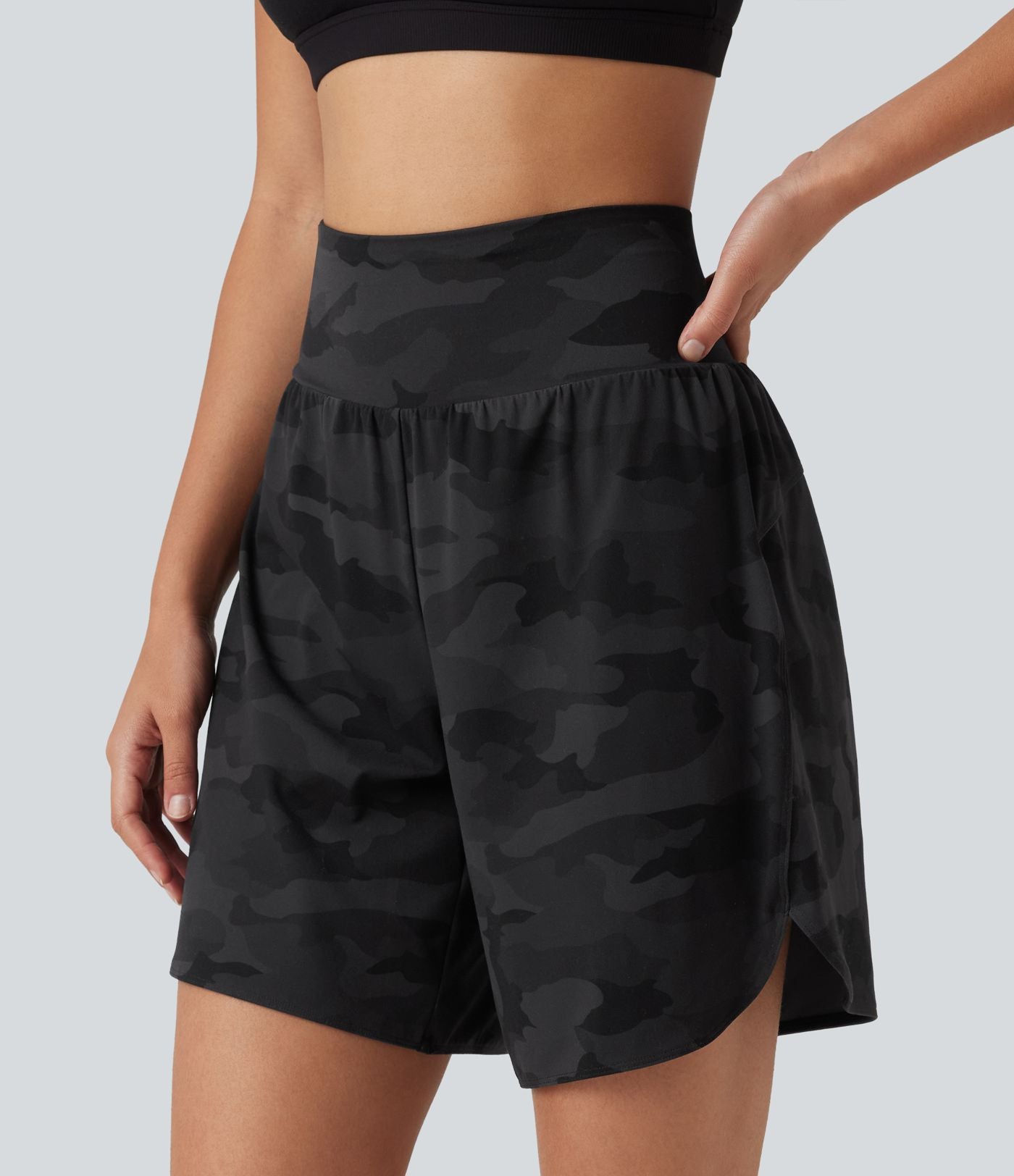 Short de running Halara UltraSculpt™ gainant taille haute imprimé camouflage avec ourlet arrondi et poche - 18 cm