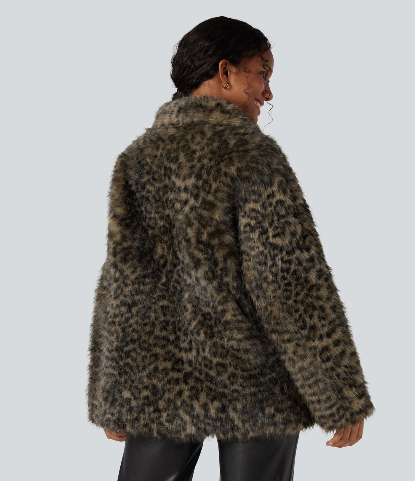 Manteau fausse fourrure col chemise manches longues avec poches
