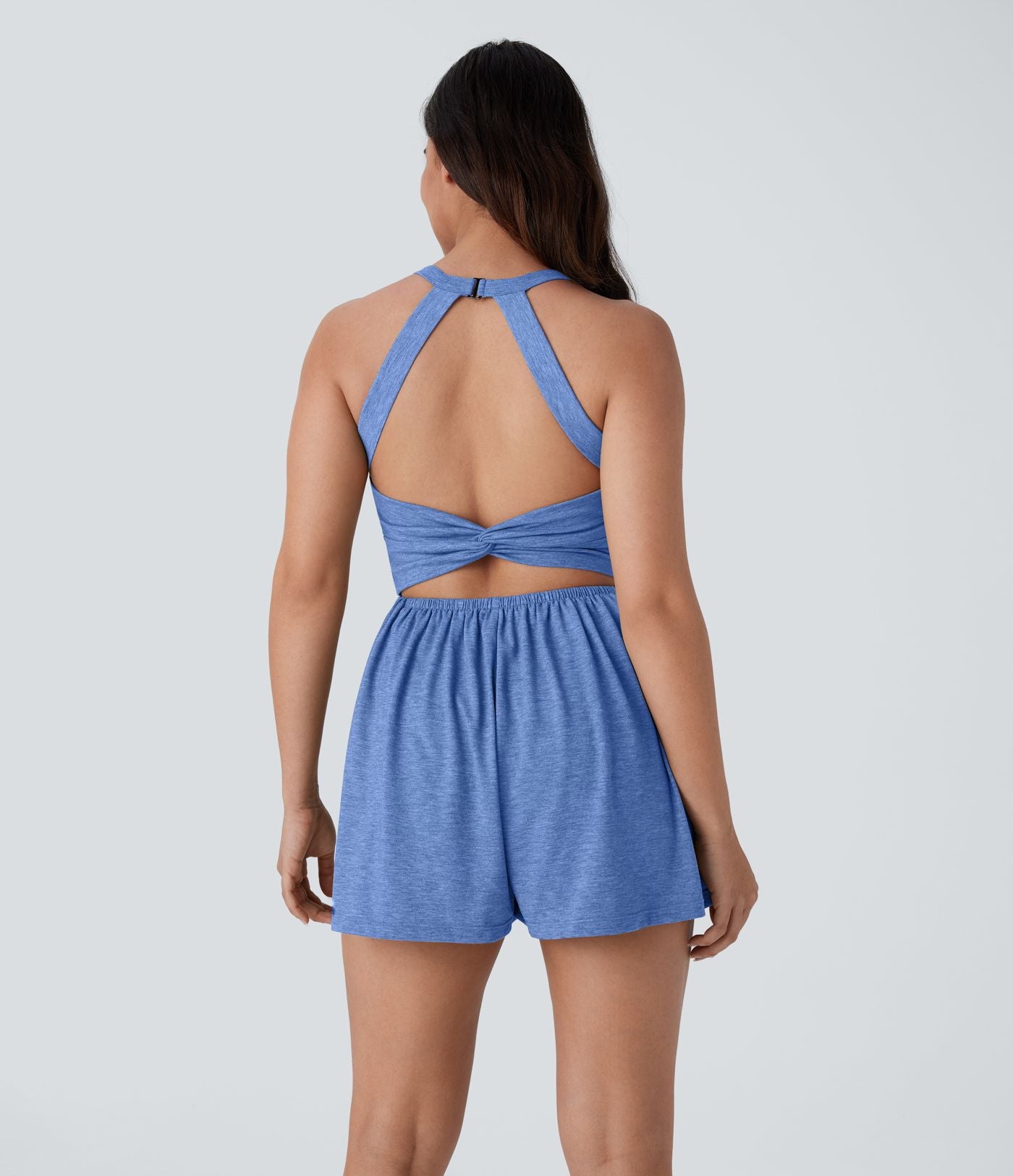 Combishort de villégiature 2-en-1 à dos nu, design torsadé, poches latérales - Édition Easy Peasy