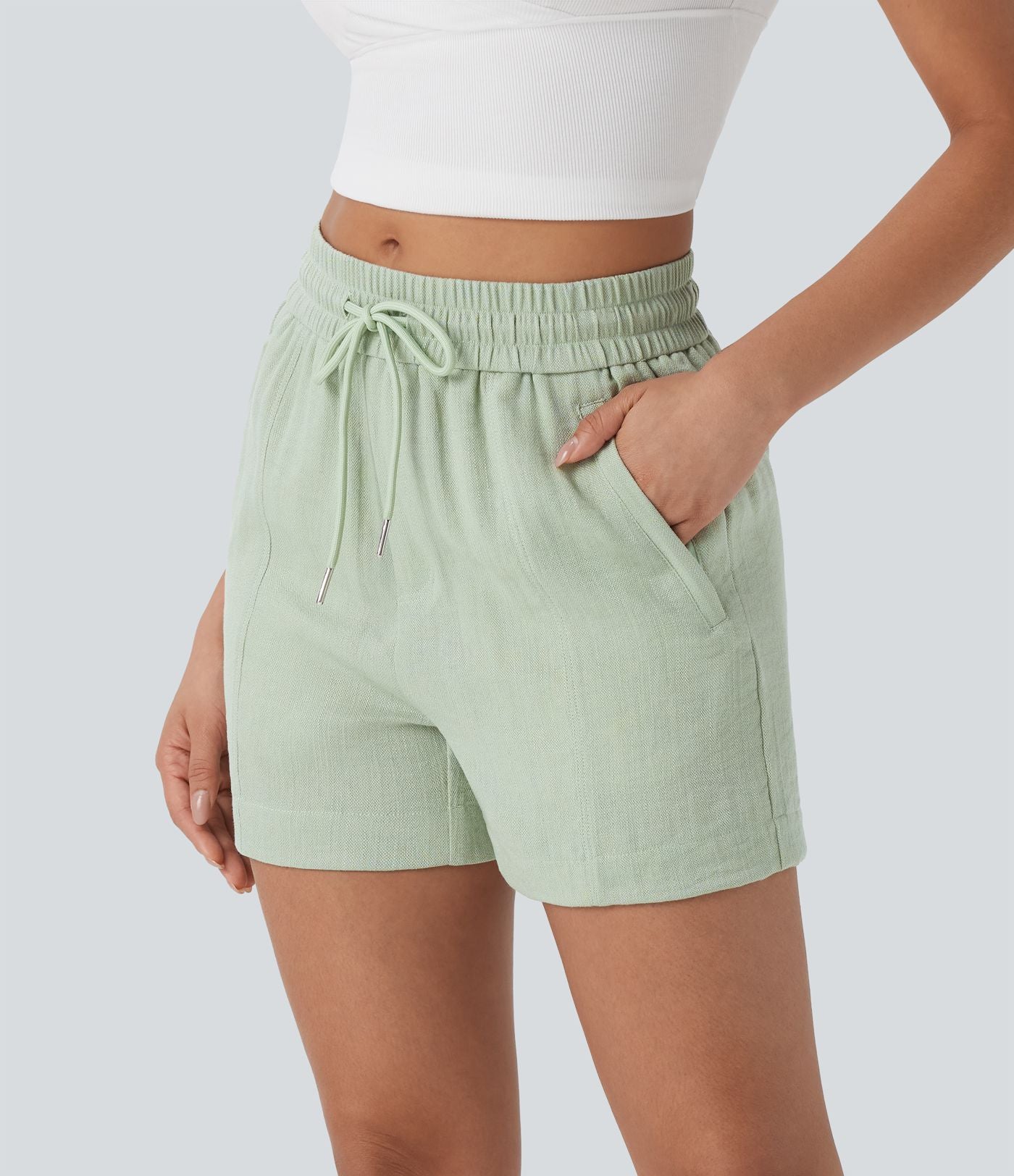 Short tailleur taille moyenne avec cordon de serrage et poches zippées latérales