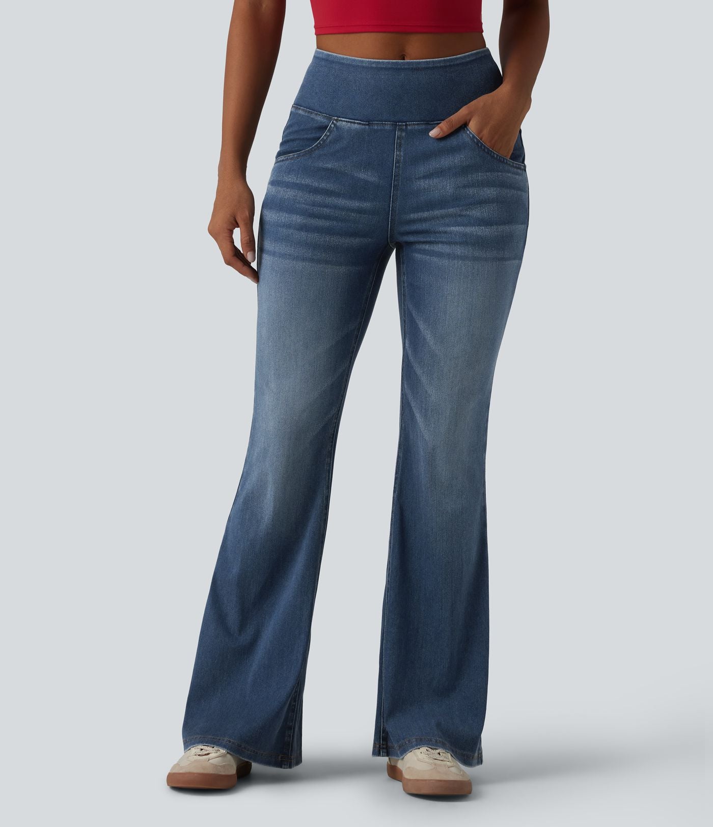 Halara Flex™ Jean évasé décontracté taille mi-haute en lyocell délavé avec poches