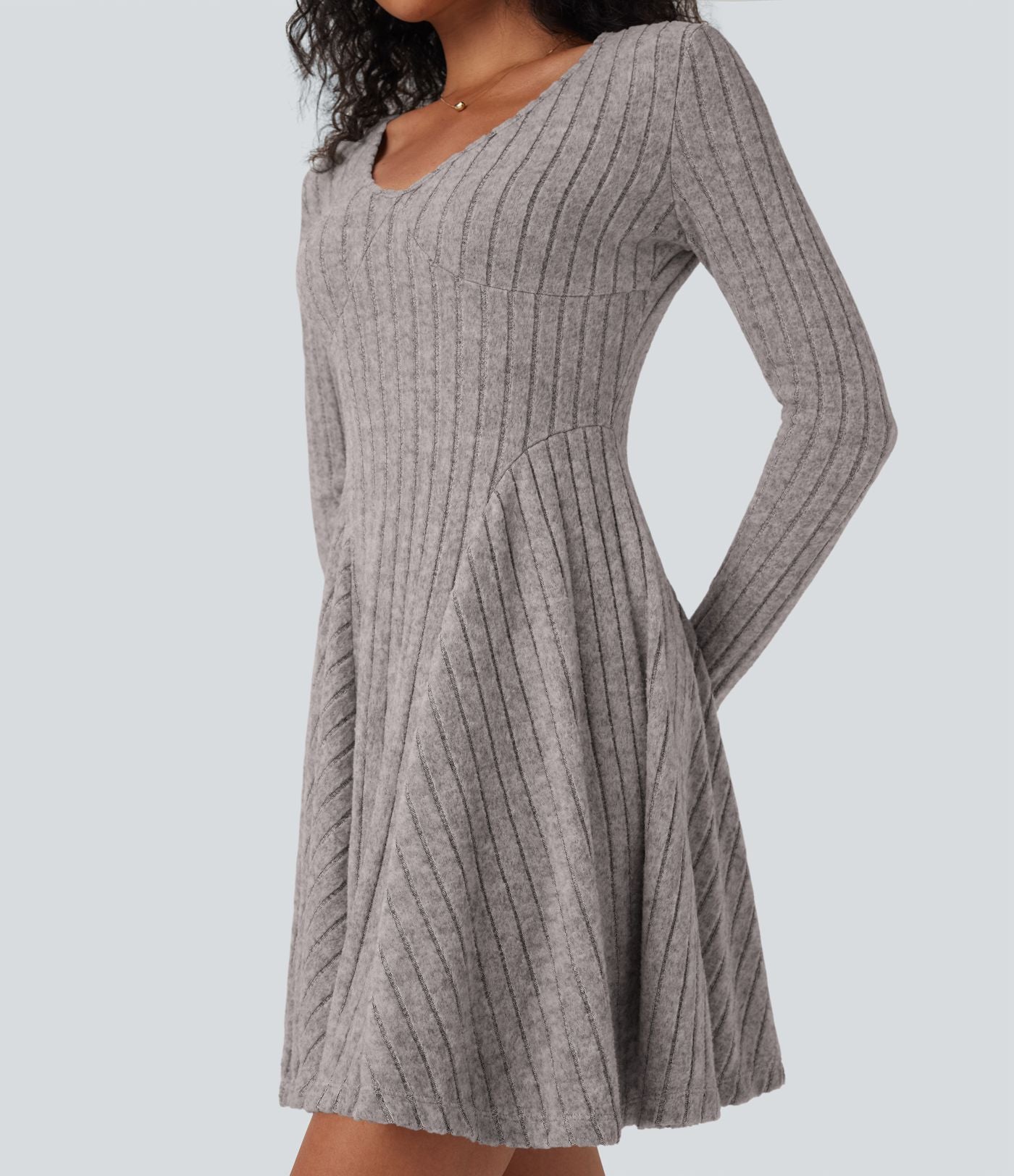 Robe décontractée mini évasée maille côtelée col V manches longues