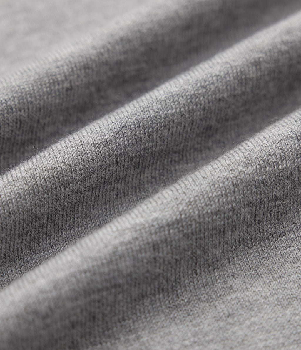 Pull tailleur ajusté col rond manches courtes mélange soie-laine