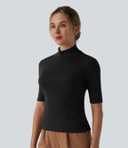 T-shirt décontracté à col cheminée et manches courtes