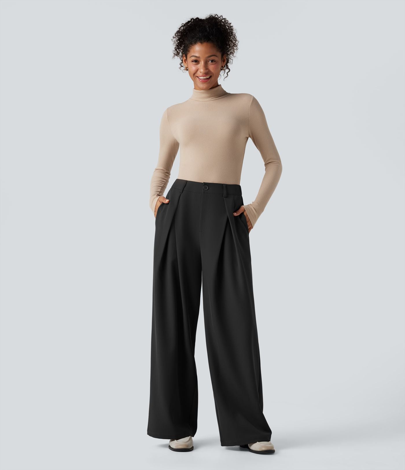 Pantalon tailleur large, taille haute, à poches