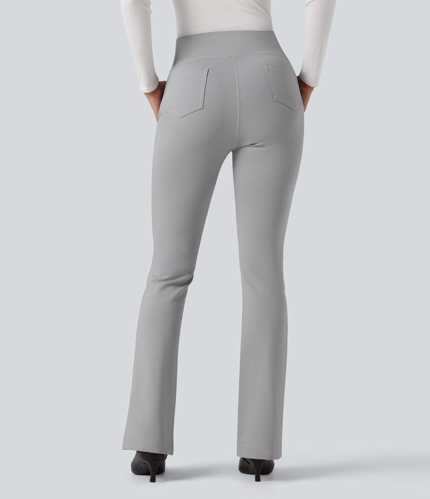 Pantalon tailleur évasé taille haute avec poches