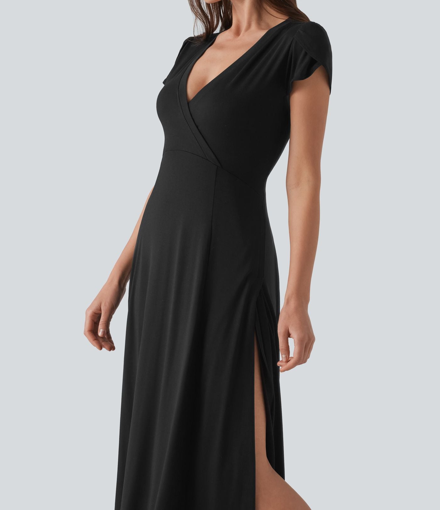 Robe longue fluide col V manches courtes