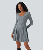 Robe décontractée mini évasée maille côtelée col V manches longues