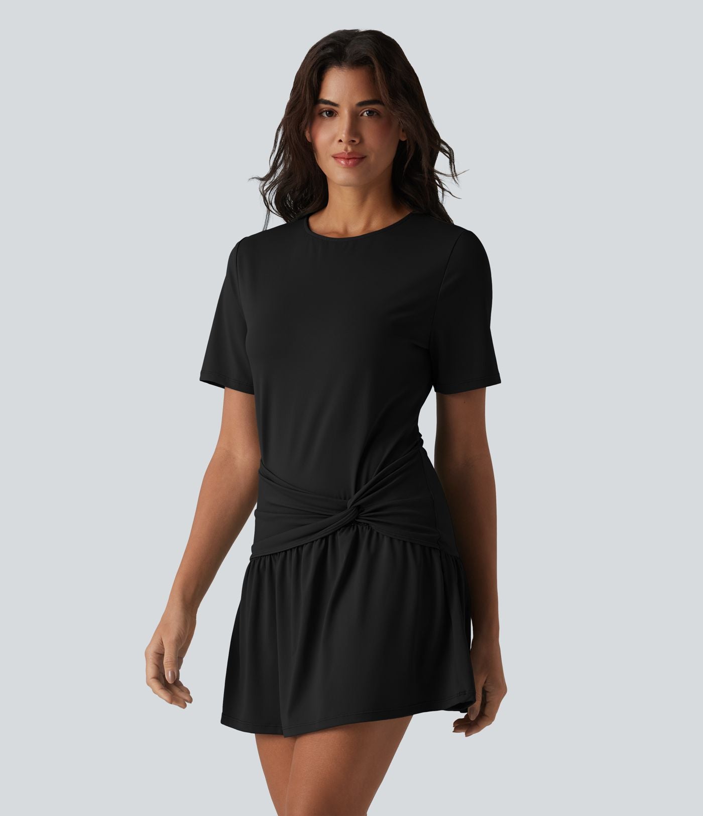 Robe mini casual 2 pièces col rond manches courtes dos goutte d'eau avec poches