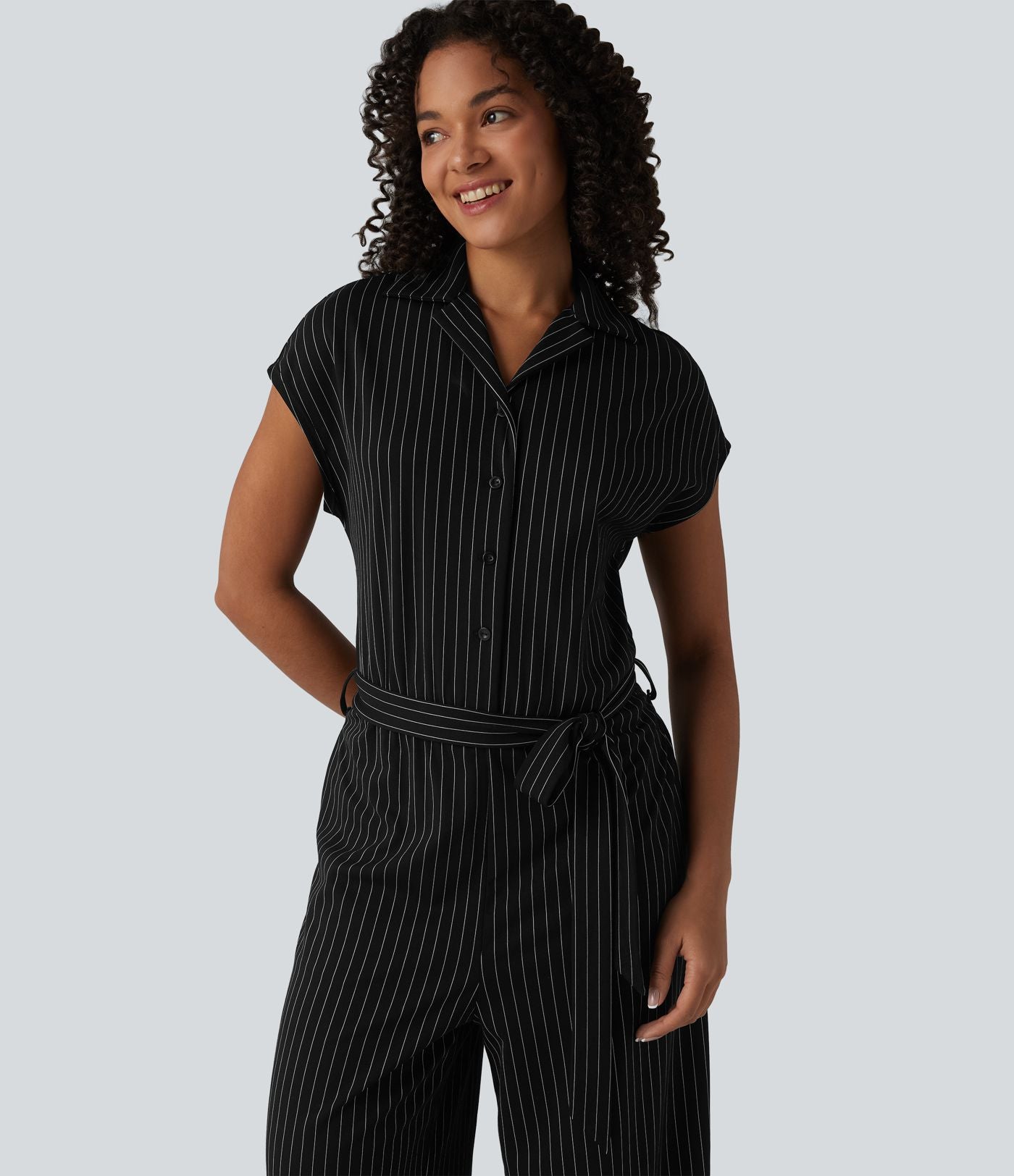 Combinaison chemise manches courtes bureau à effet frais avec ceintures et poches, accès facile Easy Peasy