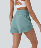 Breezeful™ Short yoga taille haute avec poche arrière ourlet croisé séchage rapide