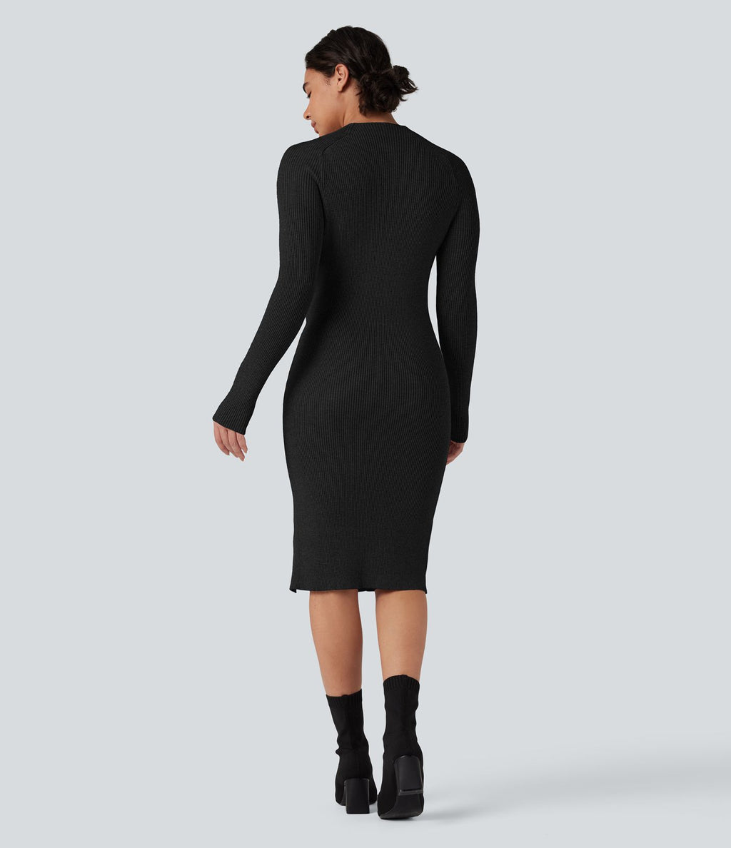 Robe pull mi-longue moulante fendue col montant manches longues