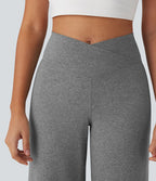Pantalon de yoga à jambe large avec taille haute croisée et poche arrière