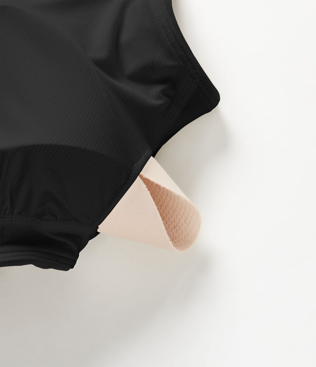 Brassière de sport yoga à maintien léger, col V, brassière intégrée, à effet frais InstantCool, séchage rapide, protection solaire UPF50+