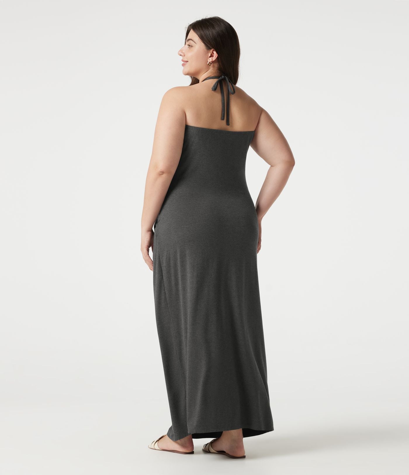Robe maxi grande taille col halter dos nu avec lien au dos et poches