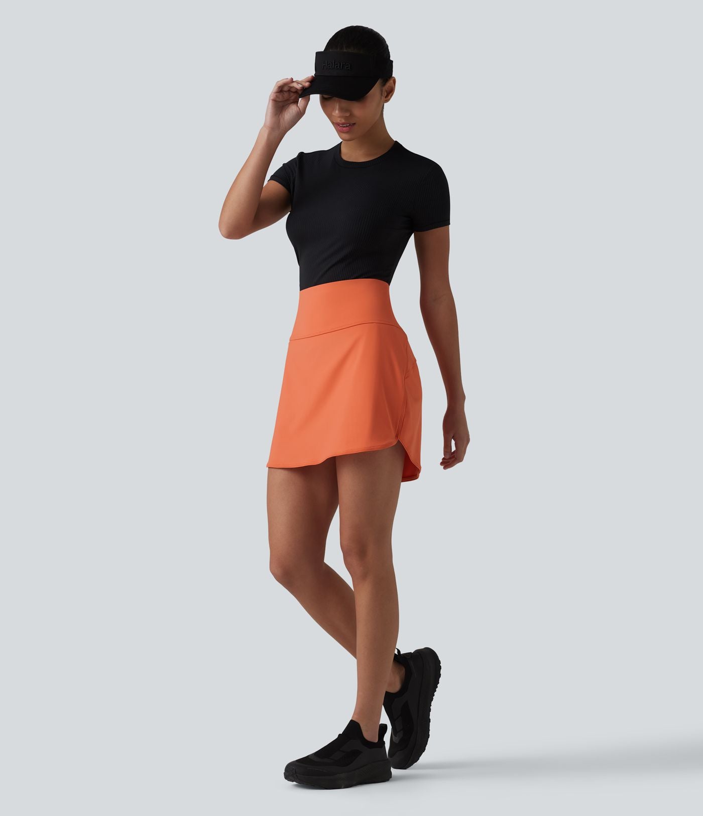 Jupe de golf courte 2-en-1 SoftlyZero™ Airy effet frais InstantCool taille ultra-haute gainant avec ourlet arrondi et poches