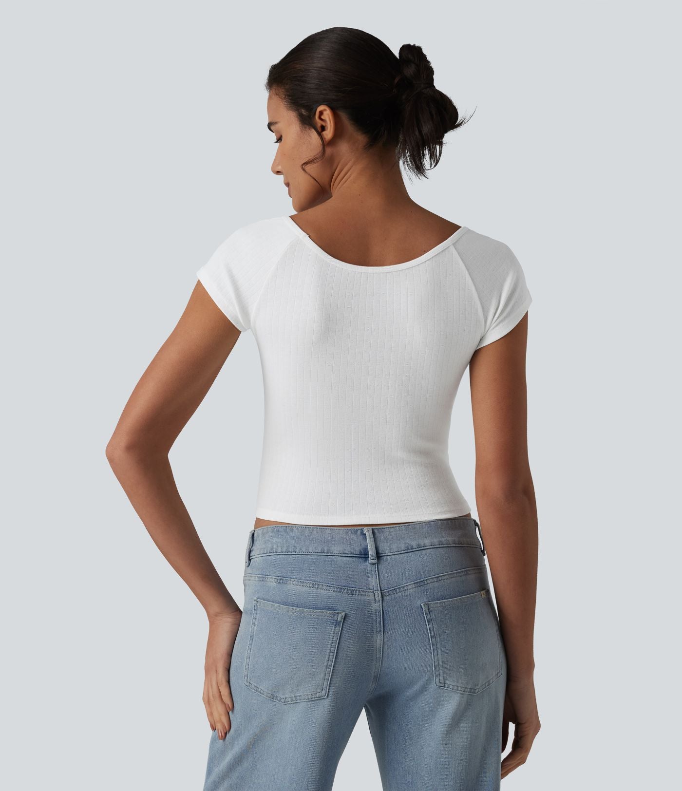 T-shirt col V manches courtes avec fronces