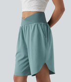 Short taille haute croisé séchage rapide avec ourlet arrondi Breezeful™ et poches