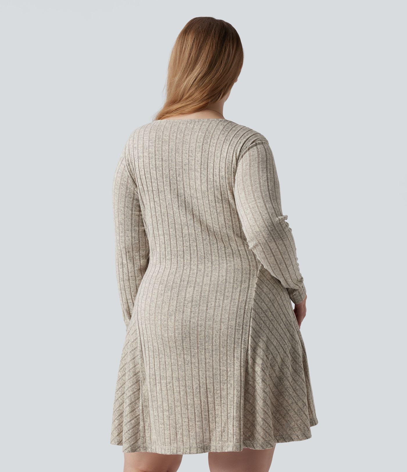 Robe mini évasée grande taille col V en maille côtelée à manches longues