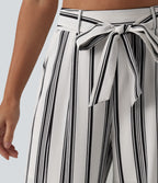 Pantalon large taille haute à rayures avec ceinture et poches