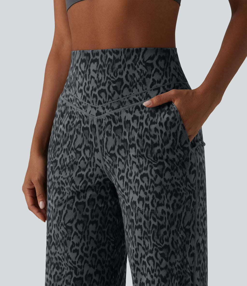 Halara UltraSculpt™ Pantalon de yoga court imprimé léopard ventre plat coupe droite taille haute avec poches