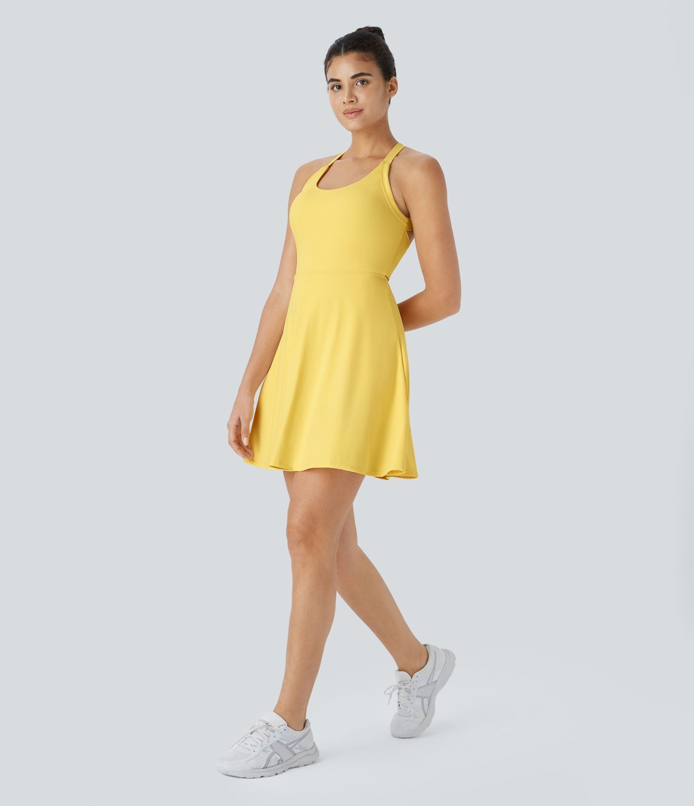 Robe de Danse Sport Mini à Volants Torsadés Dos Nu - Longueur Plus