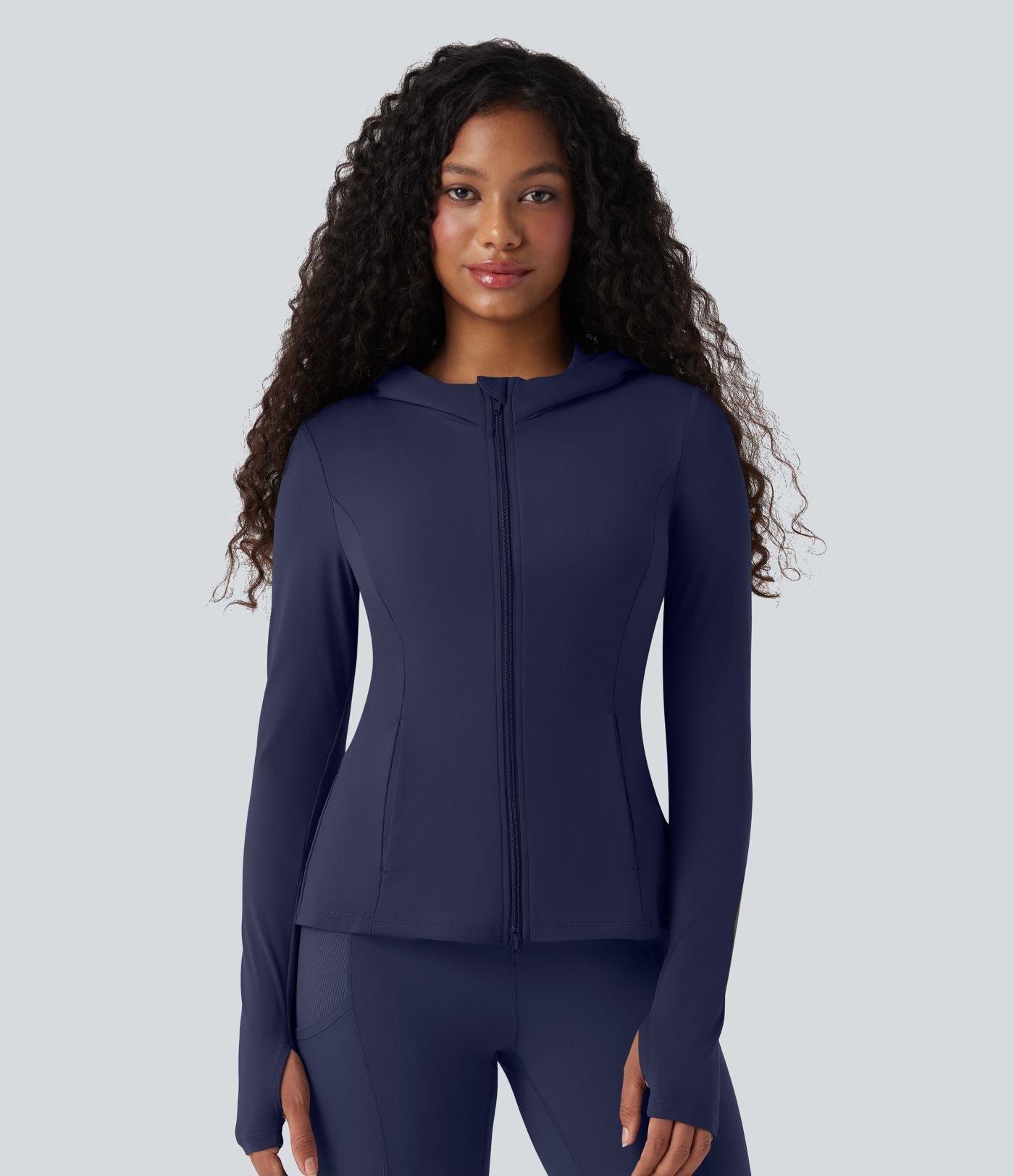Veste SoftlyZero™ à capuche manches longues avec trous pouces détails plissés et poches-UPF50+
