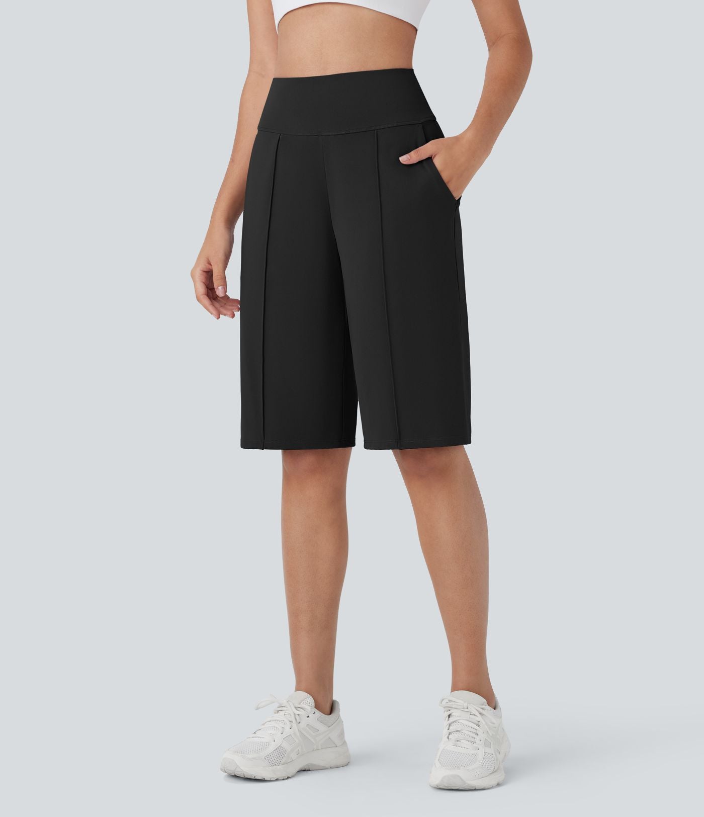 Short bermuda d'entraînement SoftlyZero™ Airy, jambe droite, taille haute avec poches latérales, à effet frais InstantCool, protection solaire UPF50+