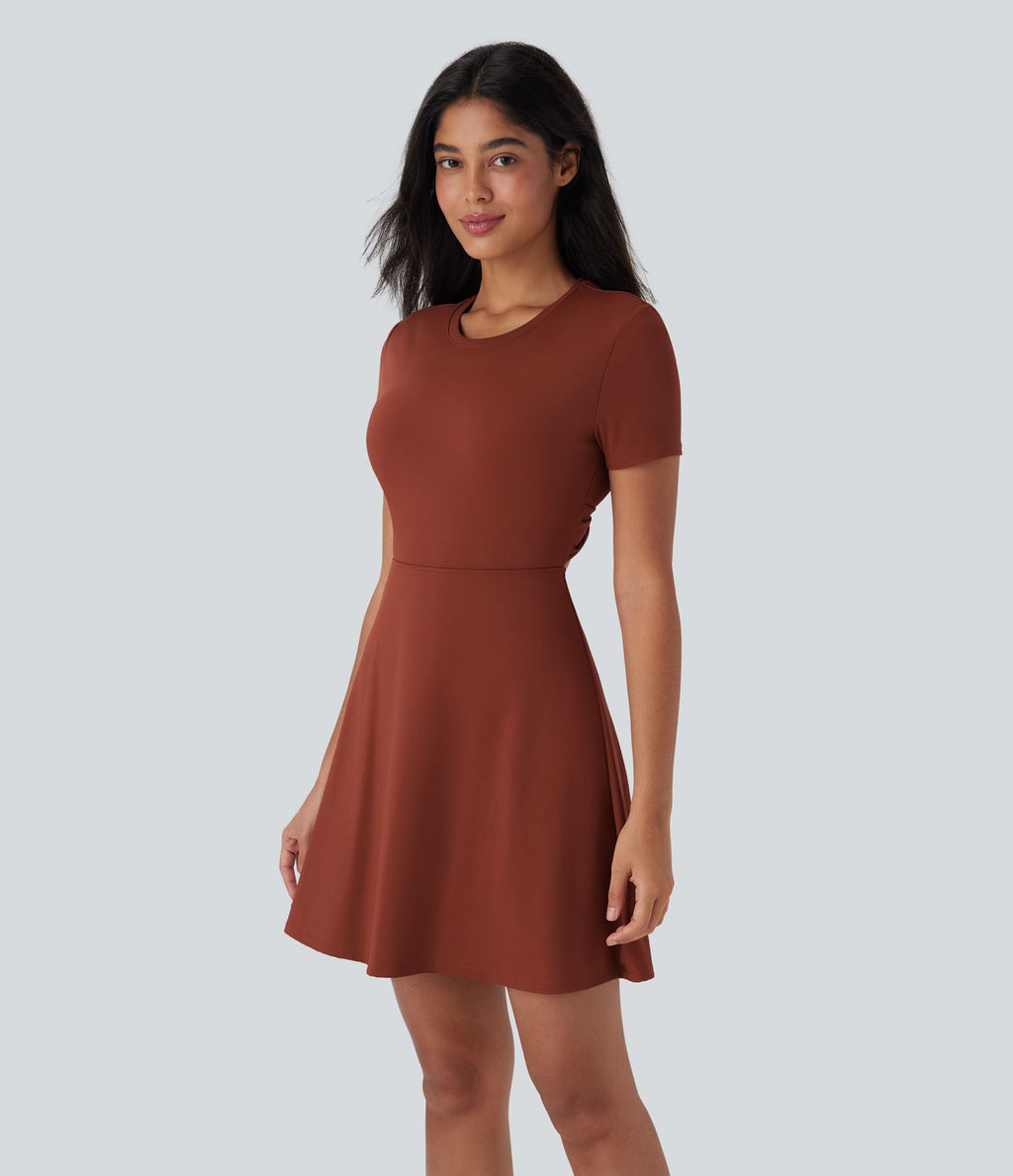 Robe de sport danse mini évasée à découpes D-F