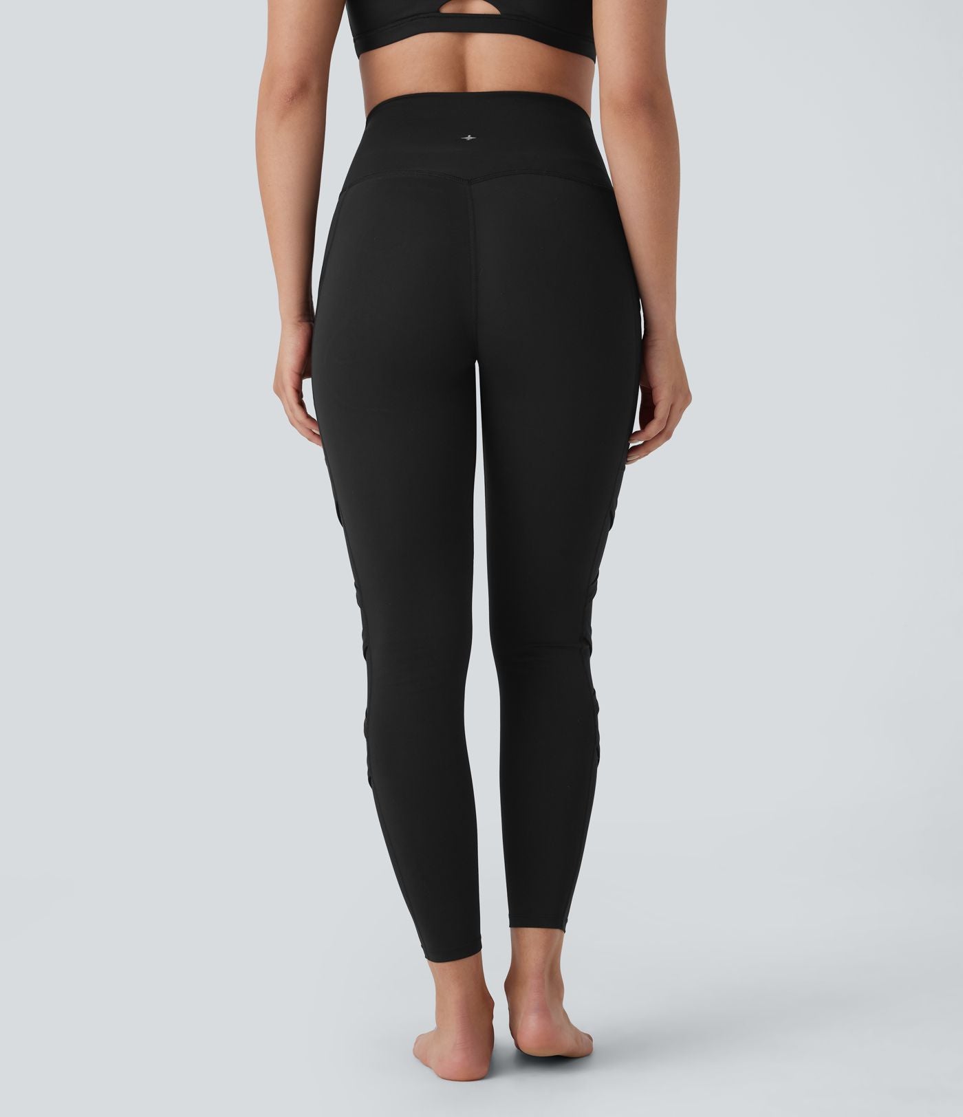 Legging de yoga 7/8 SpeedWave™ taille haute avec poches latérales et empiècements en mesh contrastés à séchage rapide