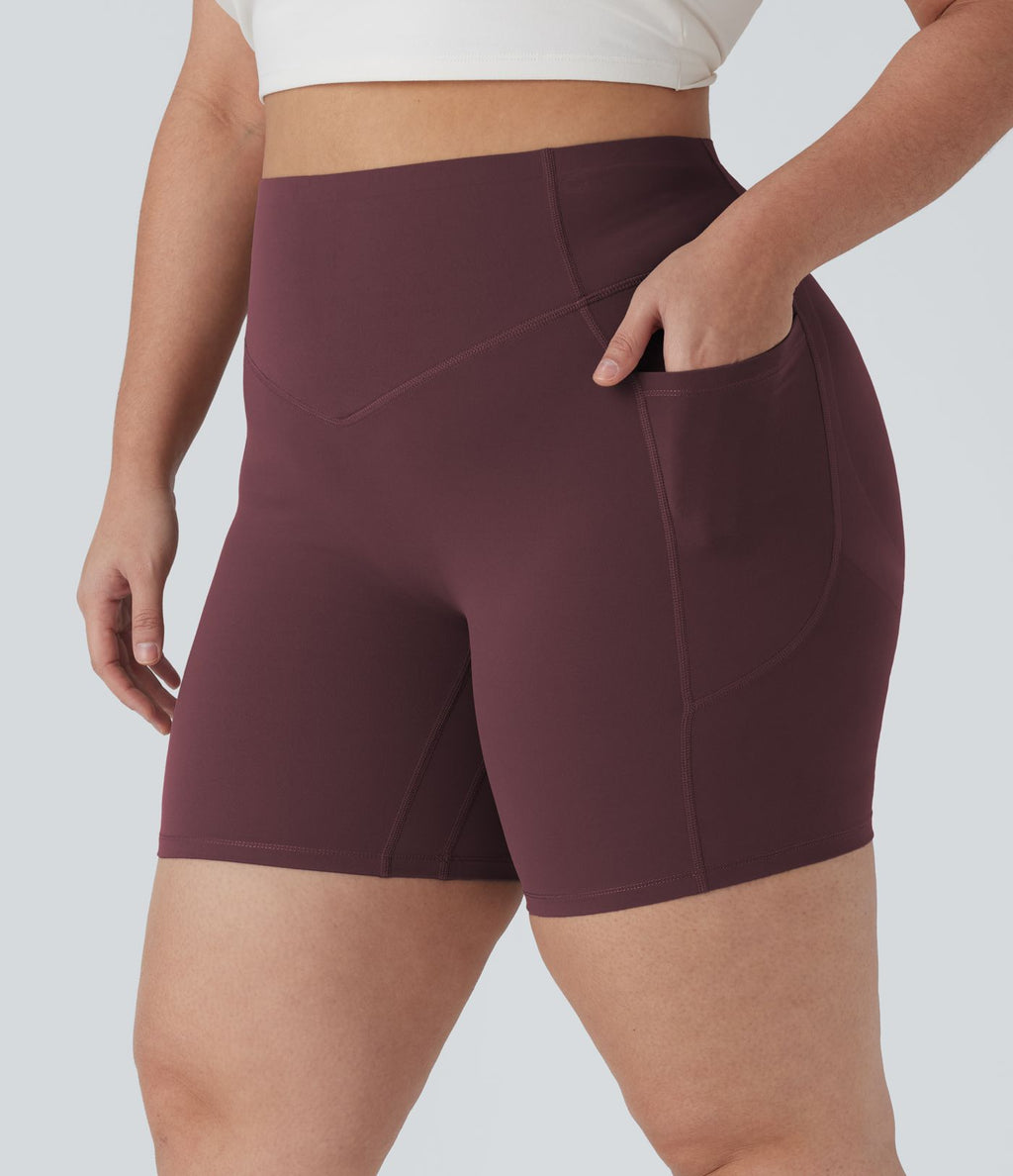 Short cycliste 17,5 cm d'entraînement gainant galbant taille haute grande taille avec effet scrunch et poches Halara UltraSculpt™