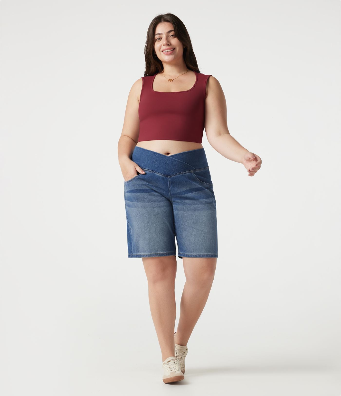 Short baggy grande taille en jean Halara Flex™ Denim taille haute croisée, effet ventre plat, avec poches