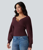 Pull col V manches chauve-souris longues à découpes