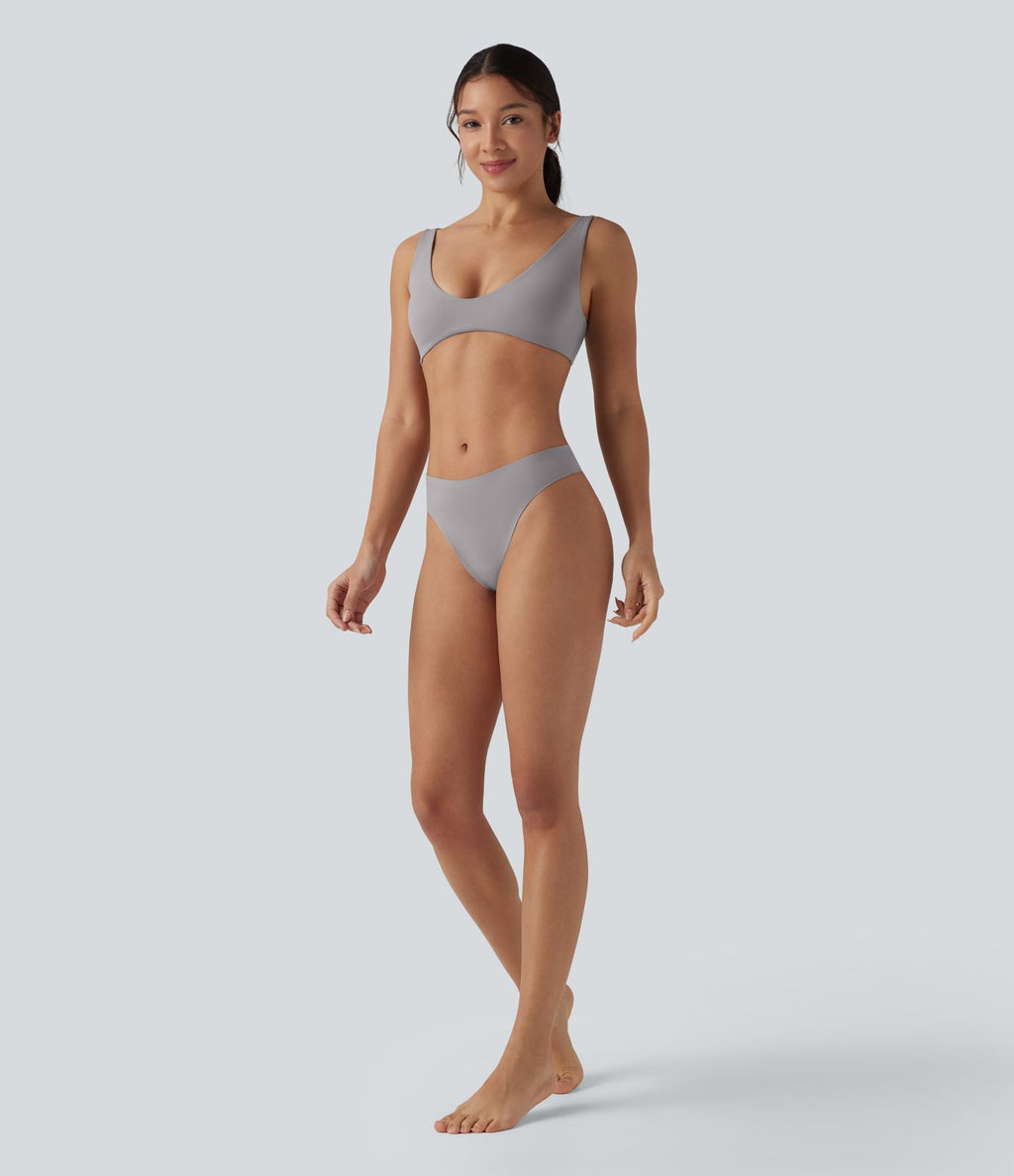 String lounge taille en V