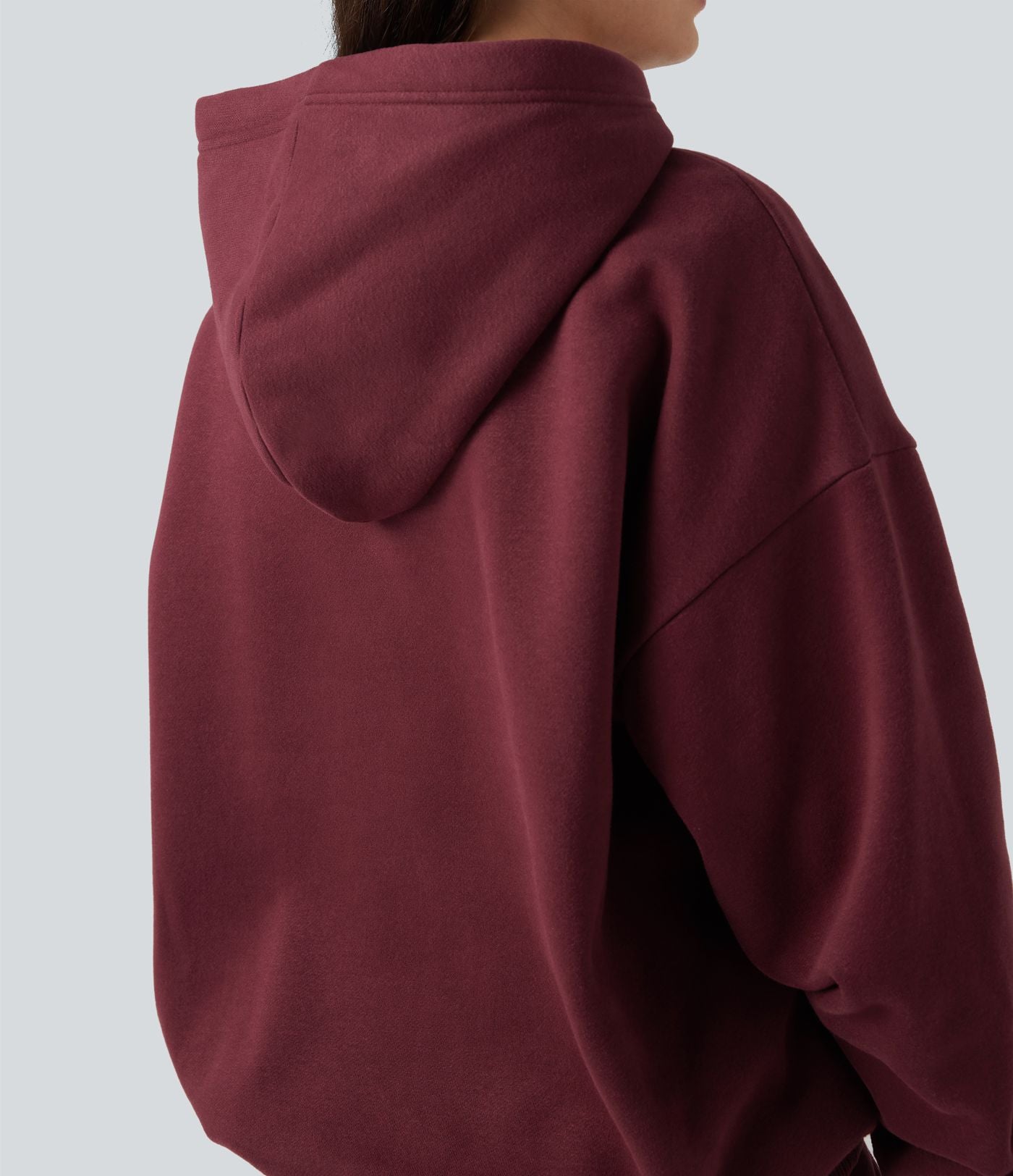 Sweat à capuche en coton molleton manches longues avec poches