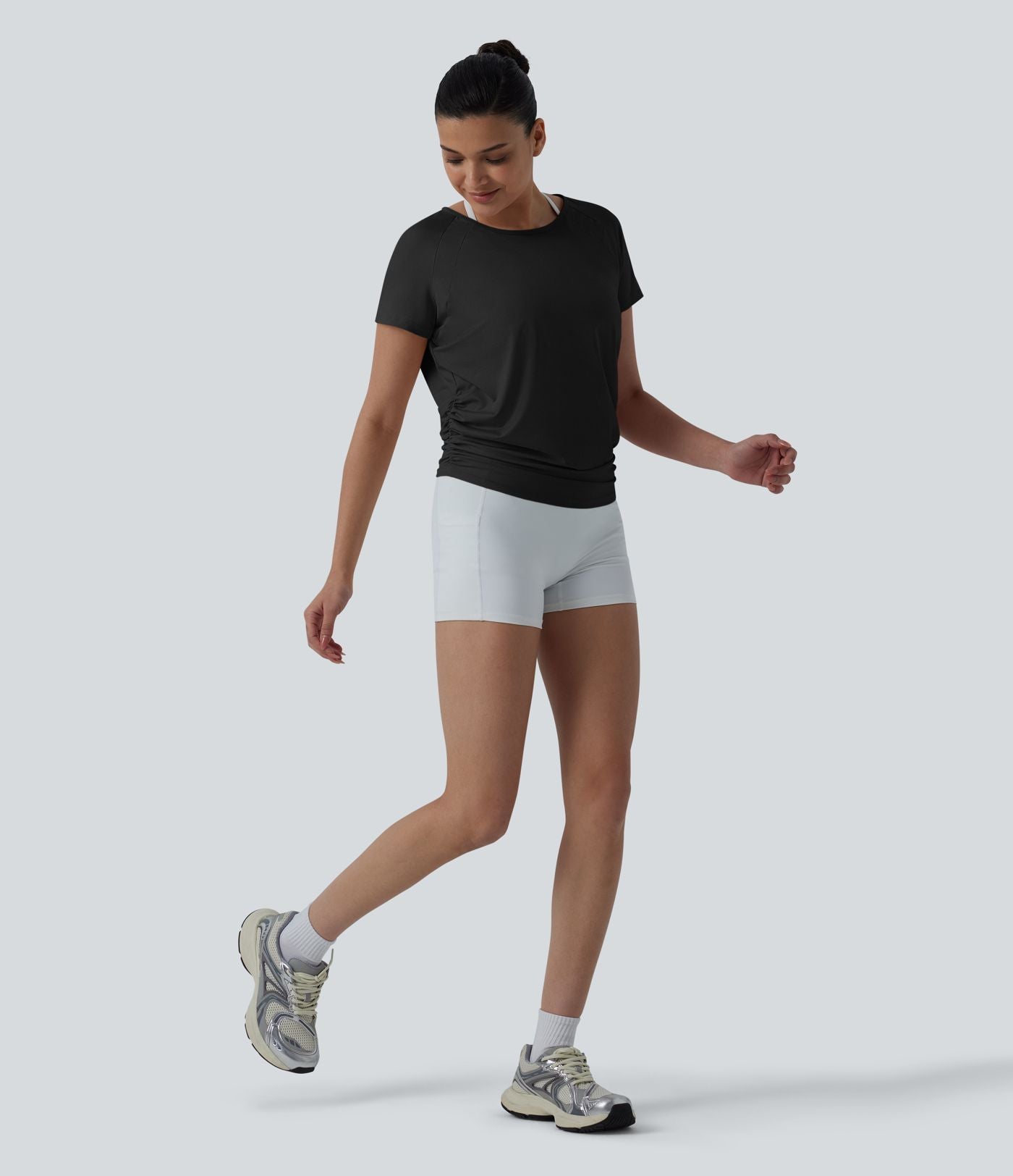 Haut sport yoga col rond manches raglan courtes dos découpé froncé