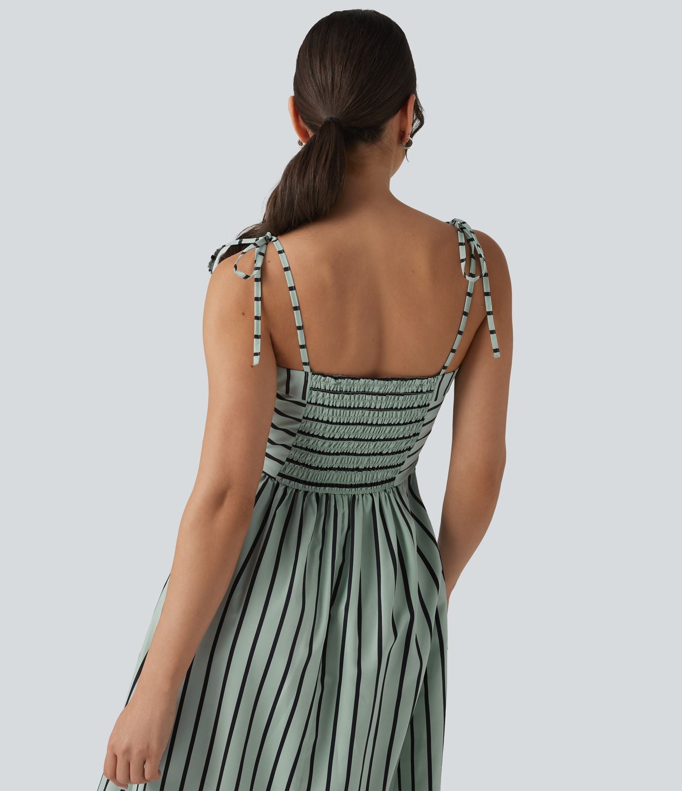 Robe midi rayée bretelles fines avec laçage et poches