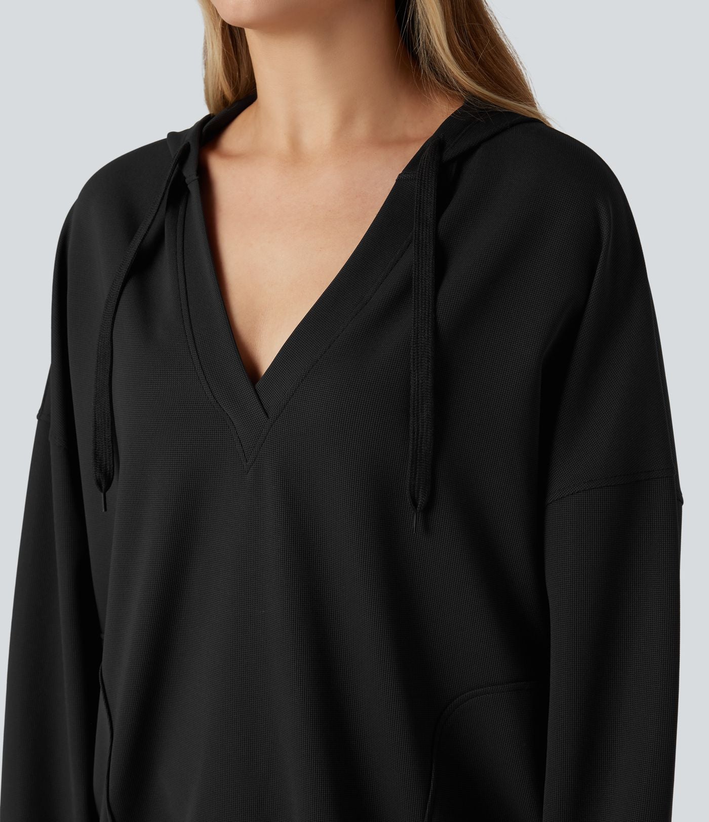 Sweat-shirt à capuche col V manches longues coupe décontractée avec poches