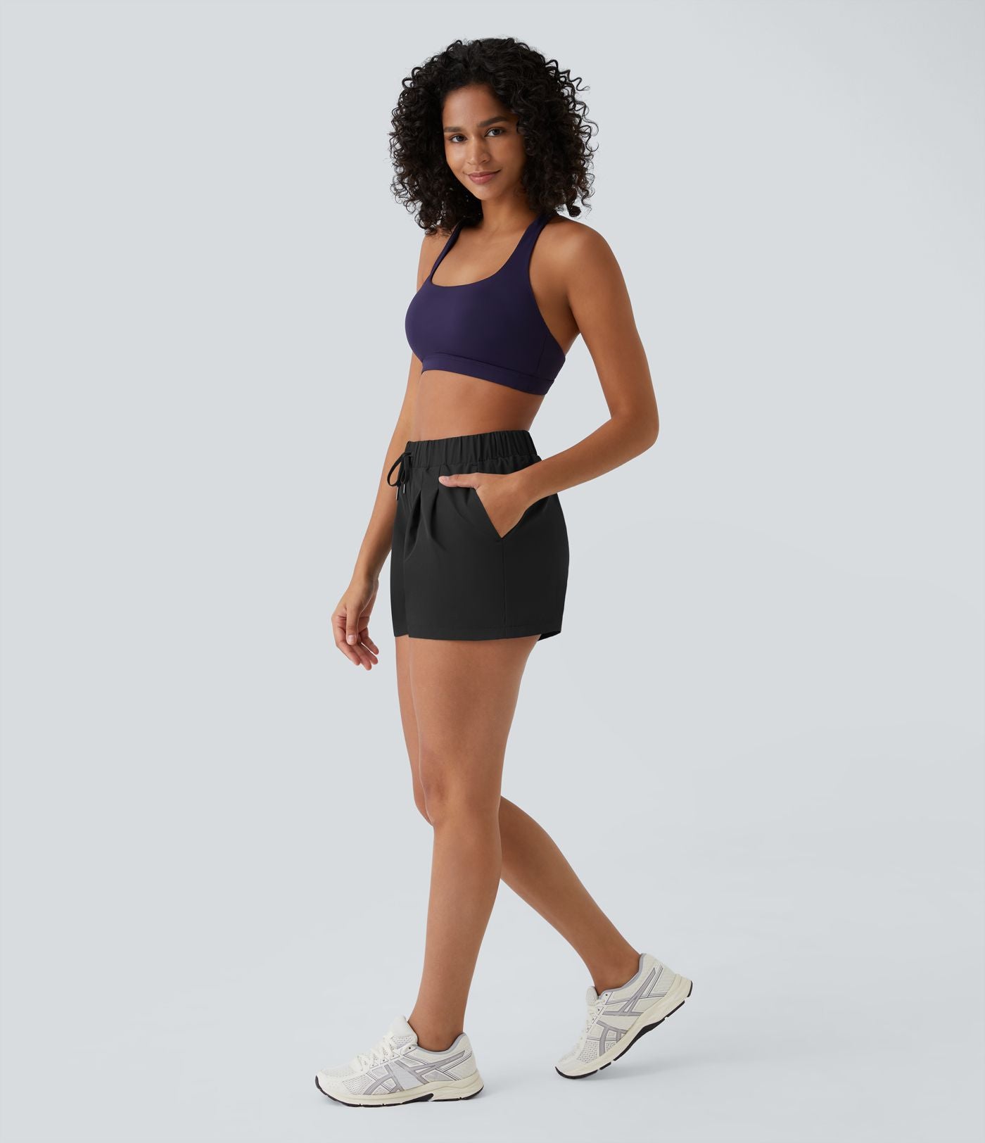 Short 7,5cm Casual à Taille Moyenne avec Ceinture Élastique Cordon de Serrage et Poches Latérales Ruchées