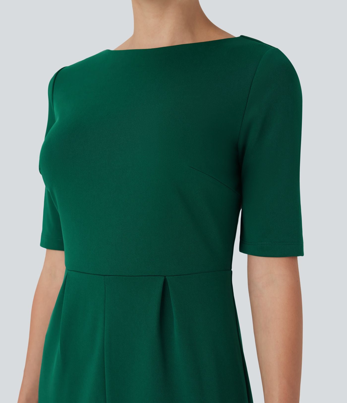 Robe tailleur décolleté arrondi manches courtes avec fente