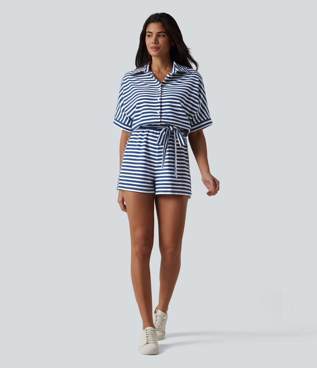 Combinaison-short casual en tissu gaufré rayé à manches mi-longues avec ceinture et poches — Easy Peasy