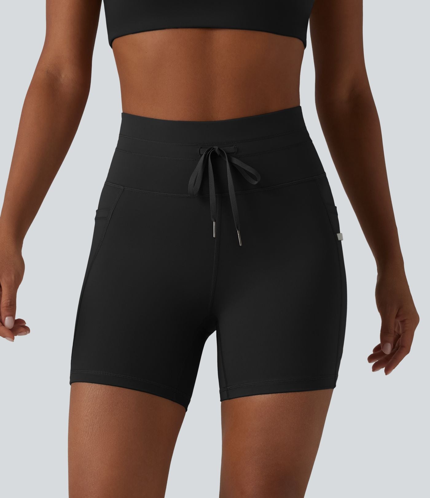 Short de cycliste yoga uni taille haute 12,5 cm avec cordon de serrage et poches