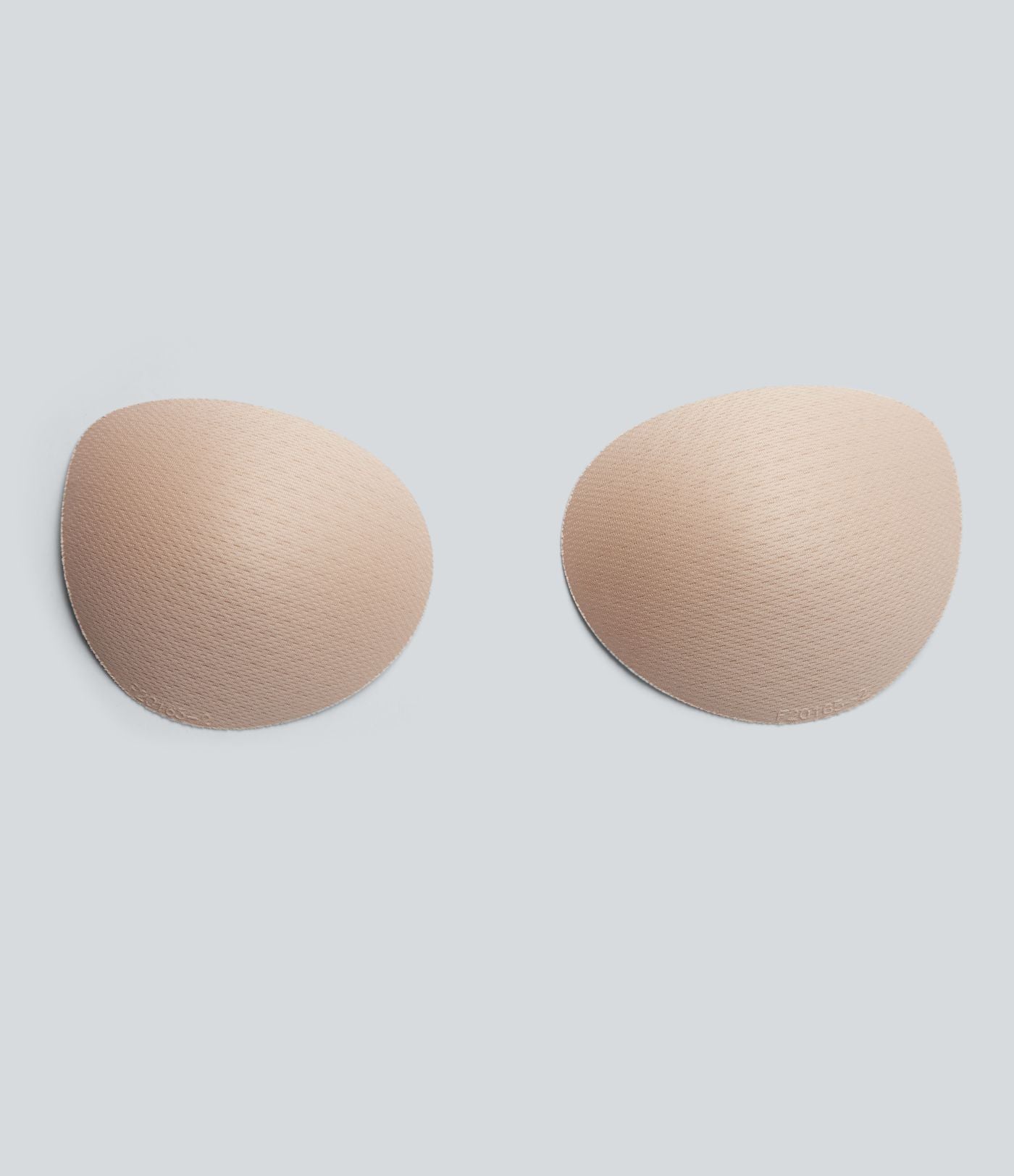 Body SoftlyZero™ Airy décontracté asymétrique à épaule dénudée manches longues effet frais InstantCool avec brassière intégrée