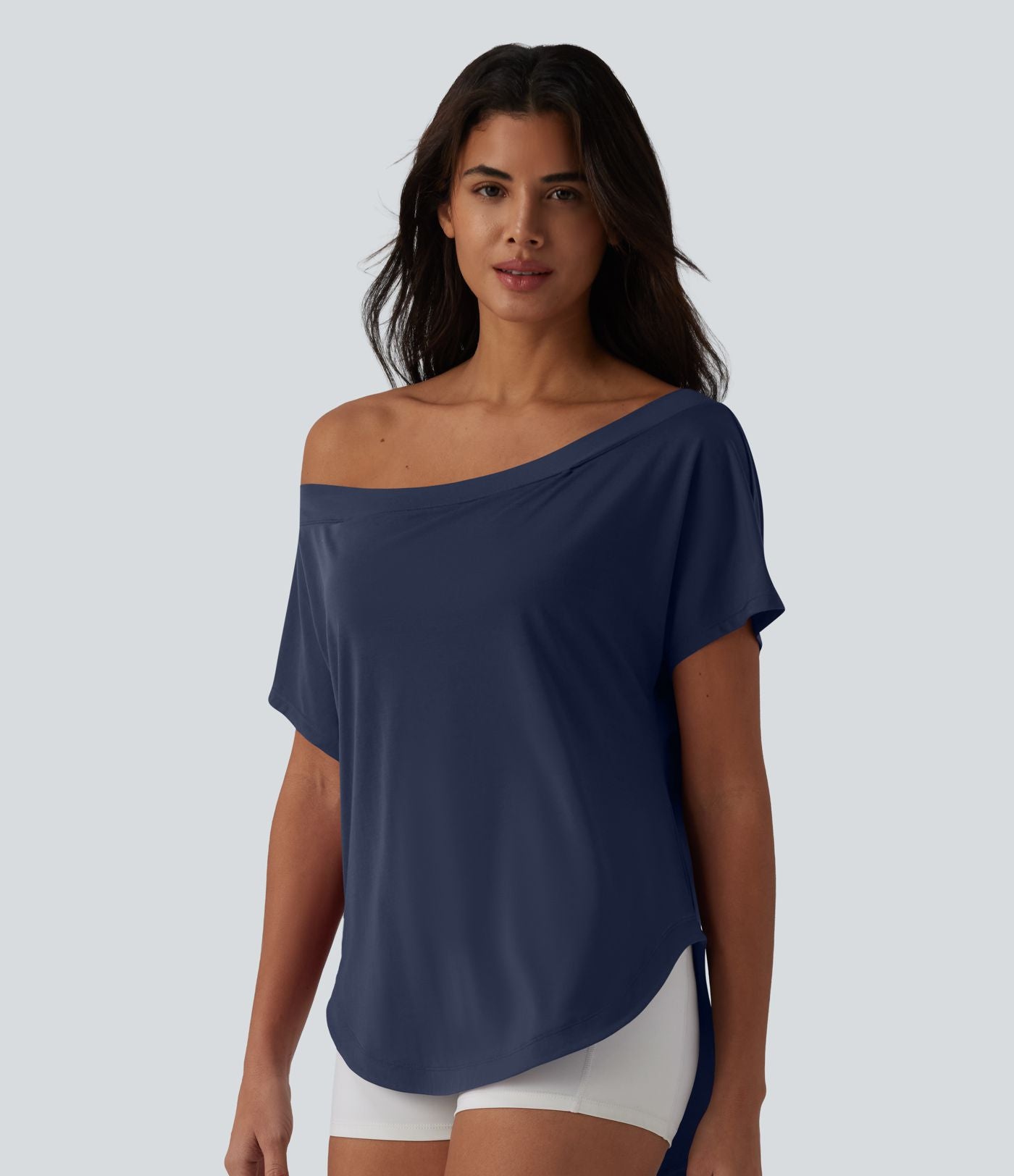 Top de sport yoga asymétrique à épaule dénudée manches courtes ourlet arrondi et coupe asymétrique à séchage rapide – Soutien-gorge intégré